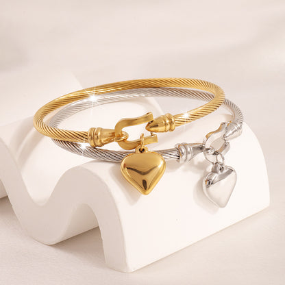 Titan Steel Bracelet Elegant Horsehoof Hook Heart Charm Bangle Non-Tarnish Electroplated Stainless Steel Jewelry